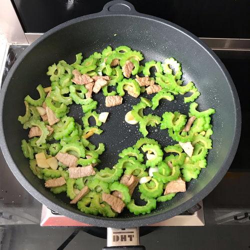 快手小妹吃瓜,揭秘网络红人的幕后故事